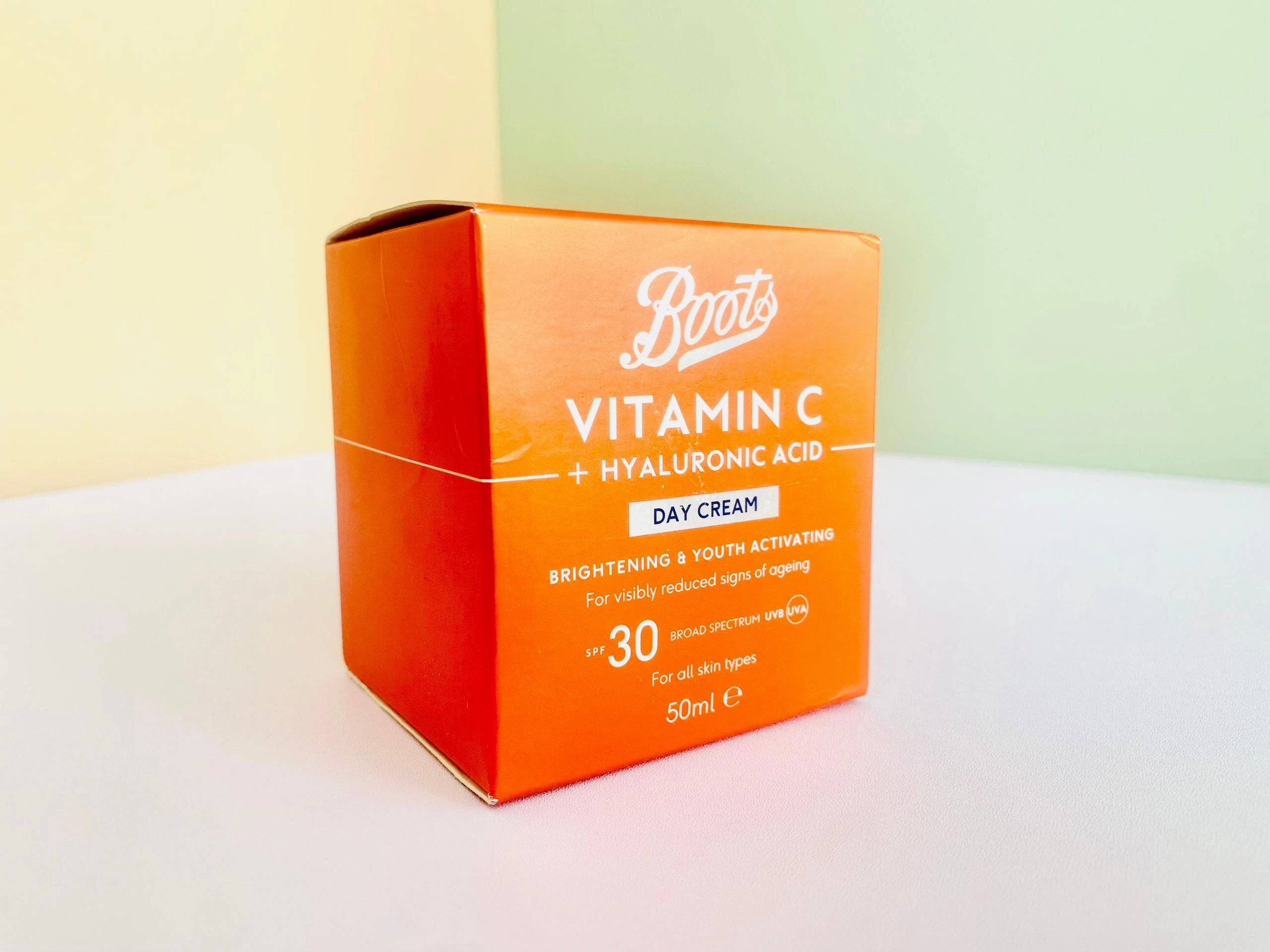 Boots Vitamin C   Hyaluronic Acid Day Cream Spf30 30Ml