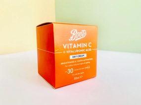 Boots Vitamin C   Hyaluronic Acid Day Cream Spf30 30Ml