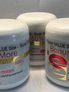 Colonial Dames Concentrated Anti-Oxidant Vitamin E Moisturizing Cream 42,000 I.U. Age-Defying Skin Cream – Dry Skin Cream for Hydrating & Moisturizing Chapped Dry Skin & Fine Lines (6 oz) 3 Pack