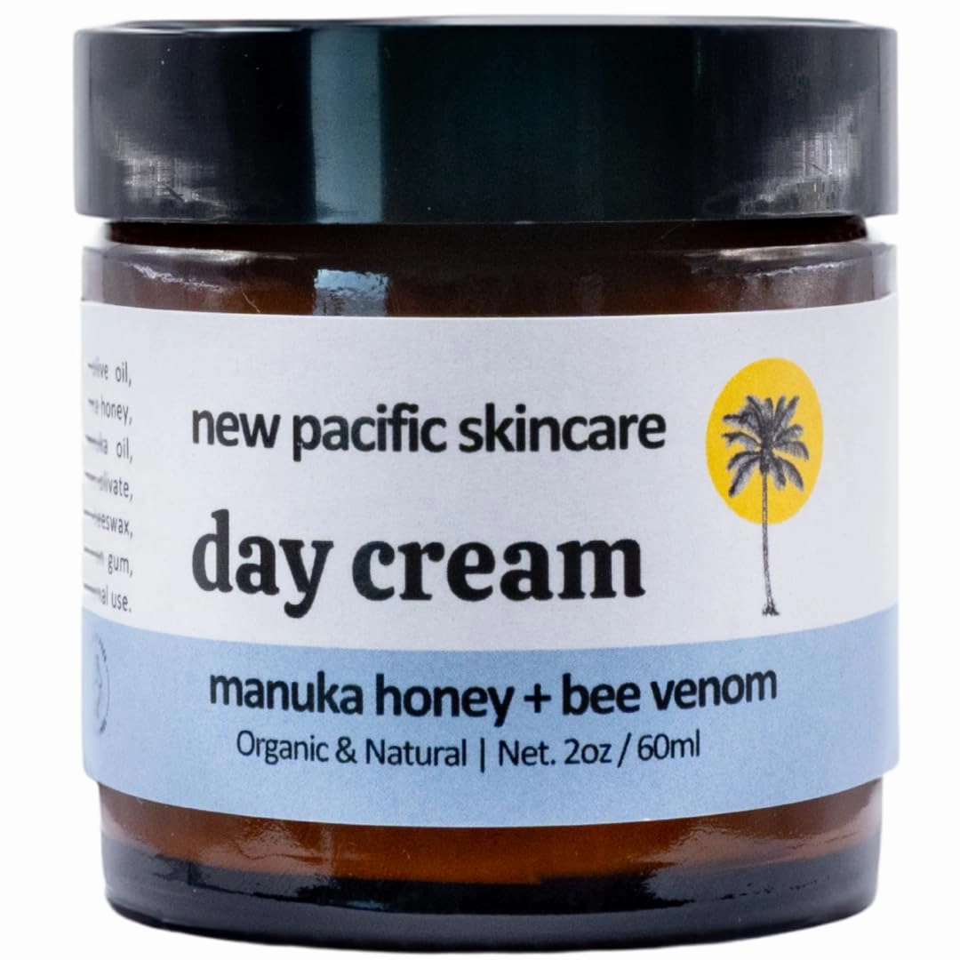 Organic Bee Venom   Manuka Day Barrier Face Moisturizer | Hydrating, Anti-Wrinkle, Collagen Booster | 2.5 month supply, 2oz/60ml | Made in New Zealand